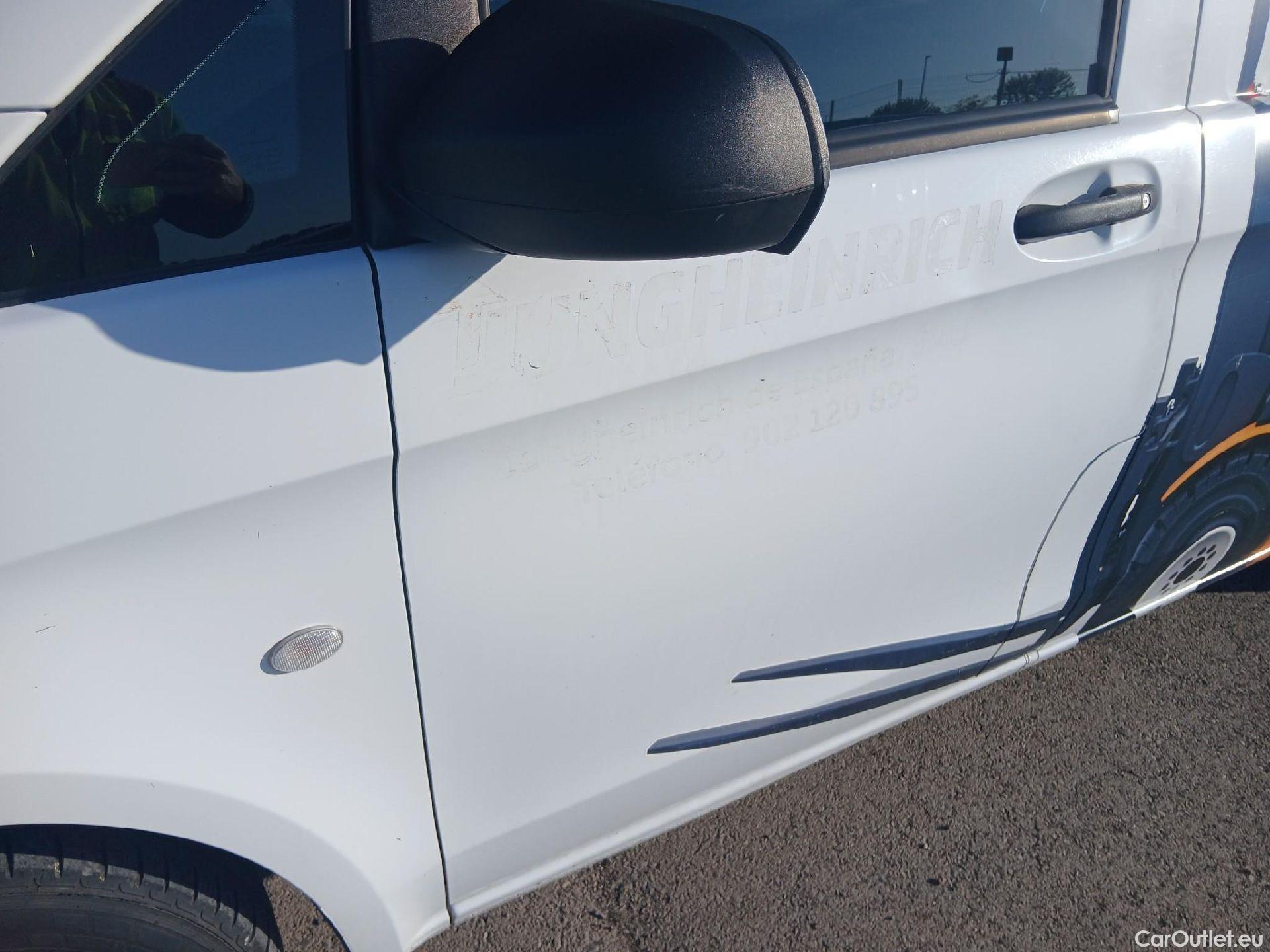  Mercedes  Vito MERCEDES-BENZ  / 2014 / 4P / furgón 111 CDI Larga #11