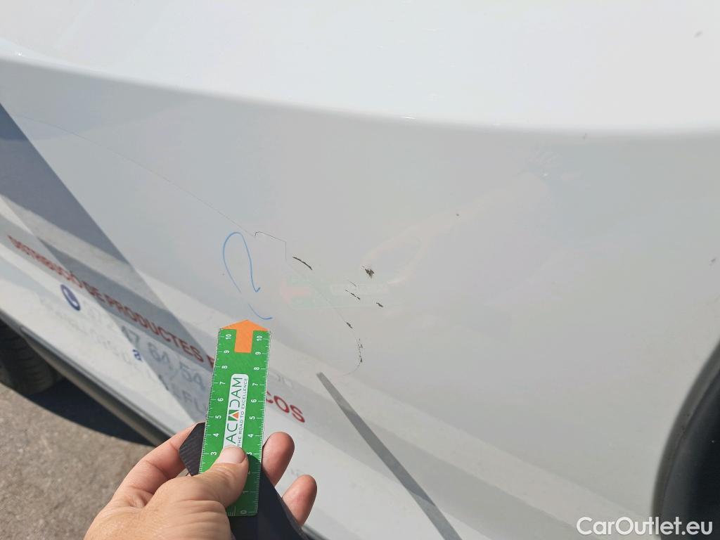  Fiat  Fiorino FIAT  / 2016 / 4P / combi Combi SX N1 1.3 Mjet 59kW (80CV) #41