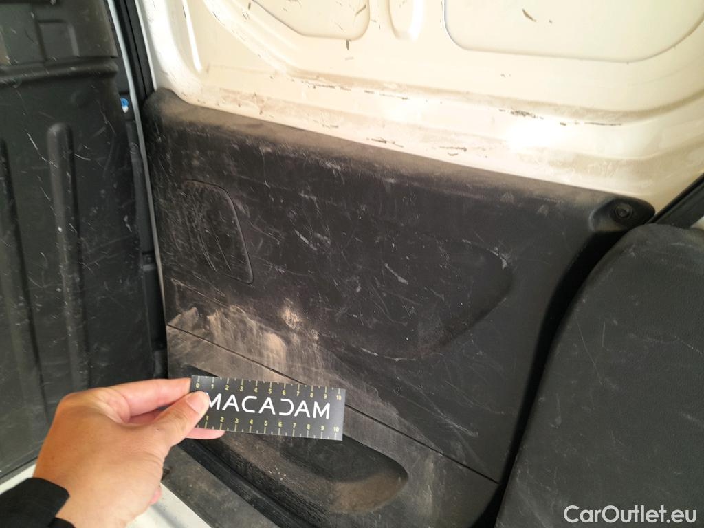  Opel  Combo OPEL  / 2018 / 3P / furgón derivado de turismo 1.5 TD 75kW (100CV) Express L H1 650kg (AC) #25