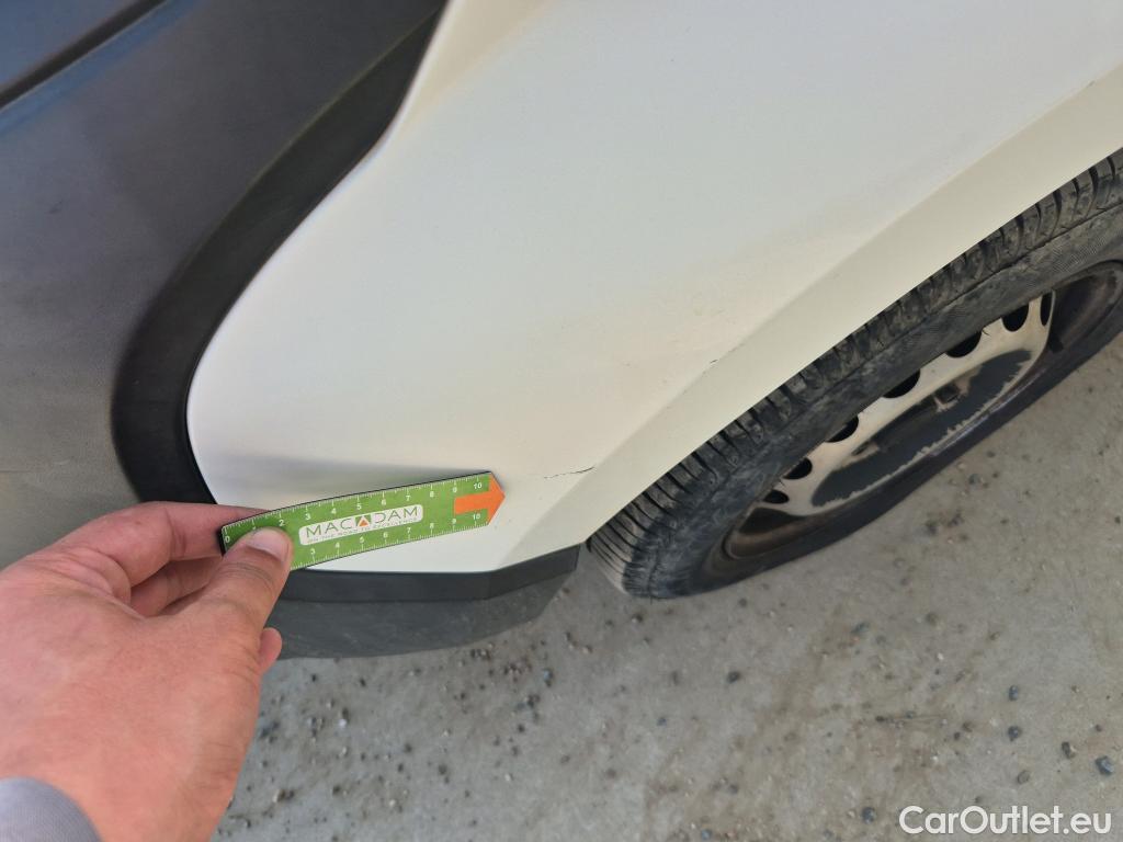  Fiat  Fiorino FIAT  / 2016 / 3P / furgón derivado de turismo Cargo Base 1.3 Mjet 59kW (80CV) E6 #60