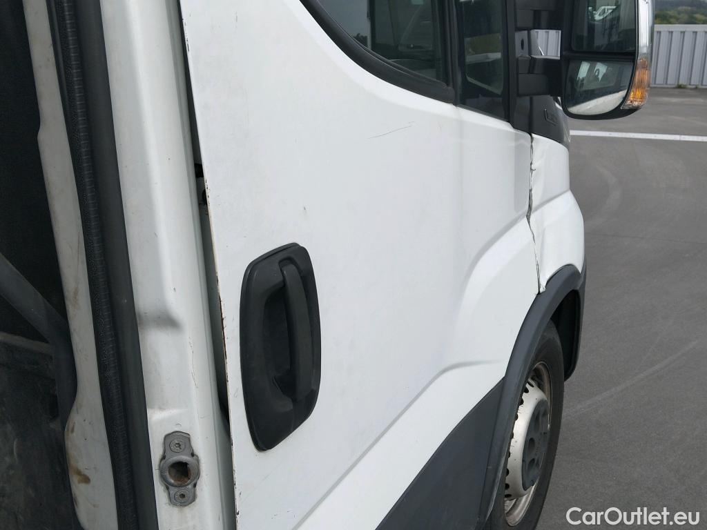  Iveco  Daily IVECO  / 2019 / 4P / combi 35S 14H V 4100/H2 16H M3 #24