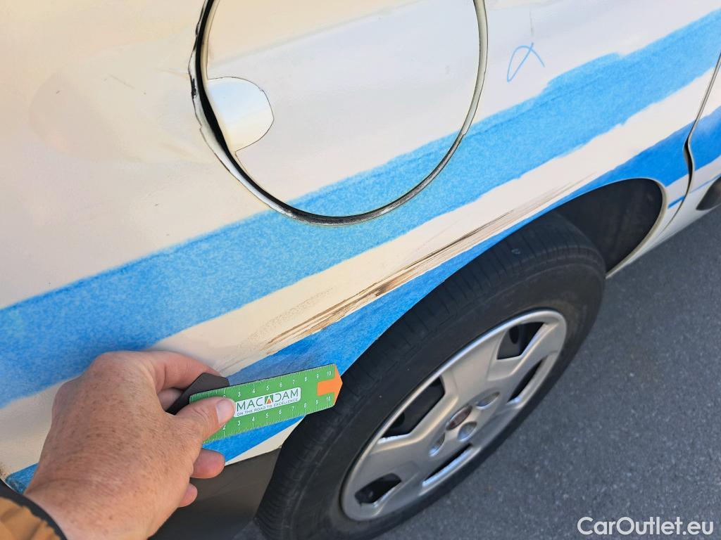  Fiat  Fiorino FIAT  / 2016 / 4P / combi Combi SX N1 1.3 Mjet 59kW (80CV) #13