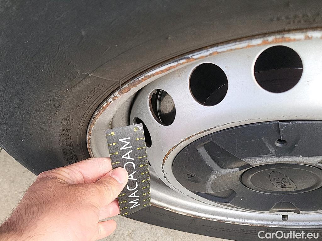  Ford  Transit FORD  Custom / 2012 / 4P / combi Mixto 2.0 TDCI 77kW 320 L1 Ambiente M1 #35