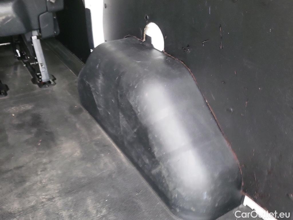  Ford  Transit FORD  Custom / 2012 / 4P / combi Mixto 2.0 TDCI 77kW 320 L1 Ambiente M1 #26