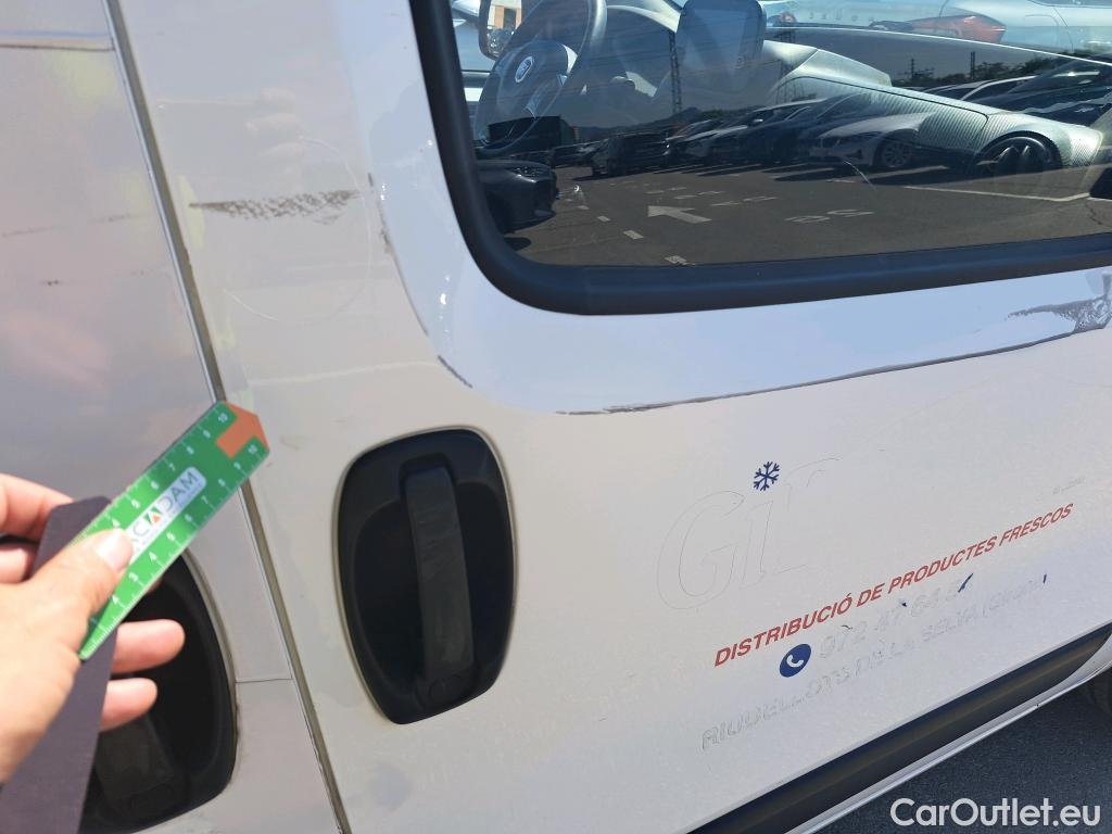  Fiat  Fiorino FIAT  / 2016 / 4P / combi Combi SX N1 1.3 Mjet 59kW (80CV) #19