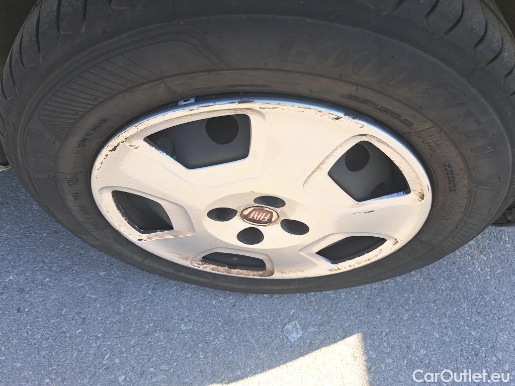  Fiat  Fiorino FIAT  / 2016 / 4P / combi Combi SX N1 1.3 Mjet 59kW (80CV) #43