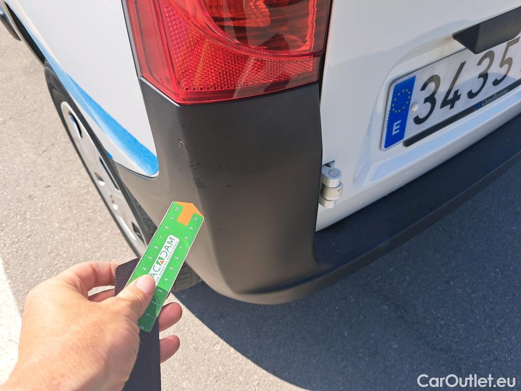  Fiat  Fiorino FIAT  / 2016 / 4P / combi Combi SX N1 1.3 Mjet 59kW (80CV) #23