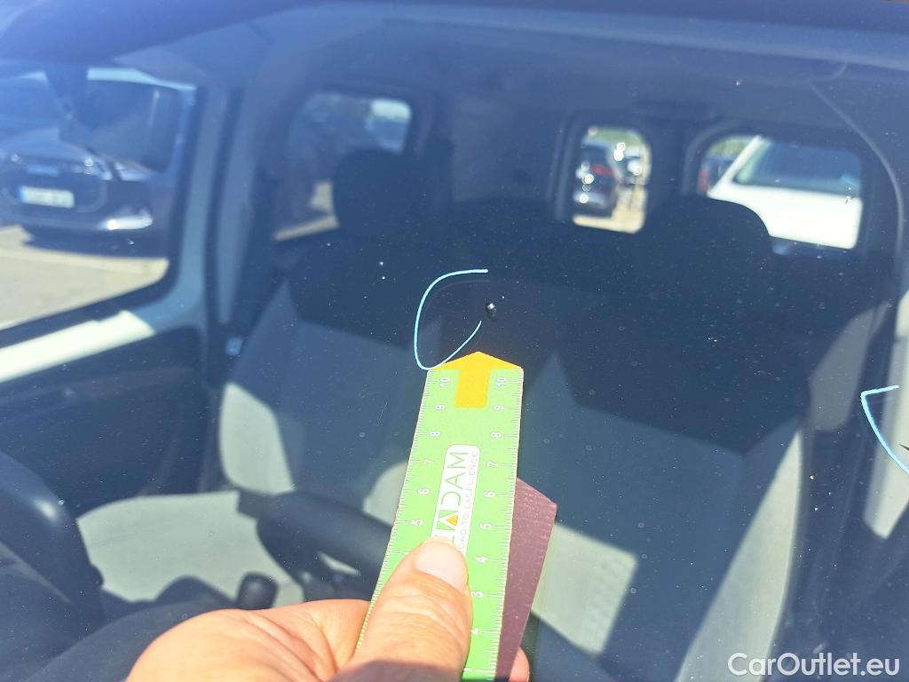  Fiat  Fiorino FIAT  / 2016 / 4P / combi Combi SX N1 1.3 Mjet 59kW (80CV) #3