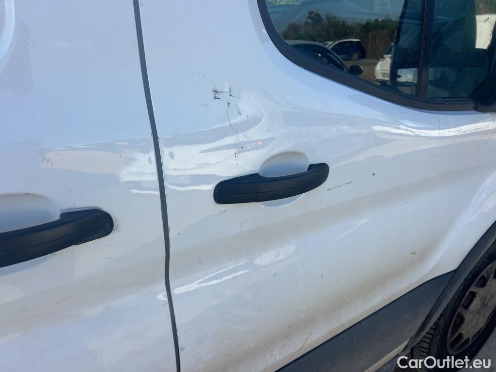  Ford  Transit FORD  / 2013 / 4P / furgón 350 96kW L3H2 Van Trend Delantera #19