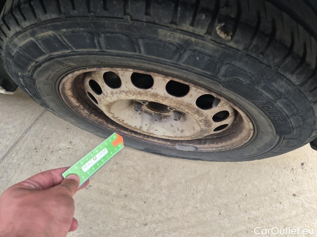  Peugeot  Expert PEUGEOT  / 2016 / 4P / furgón Furgón Pro 1.6 BlueHDi 70KW (95)Standard #37