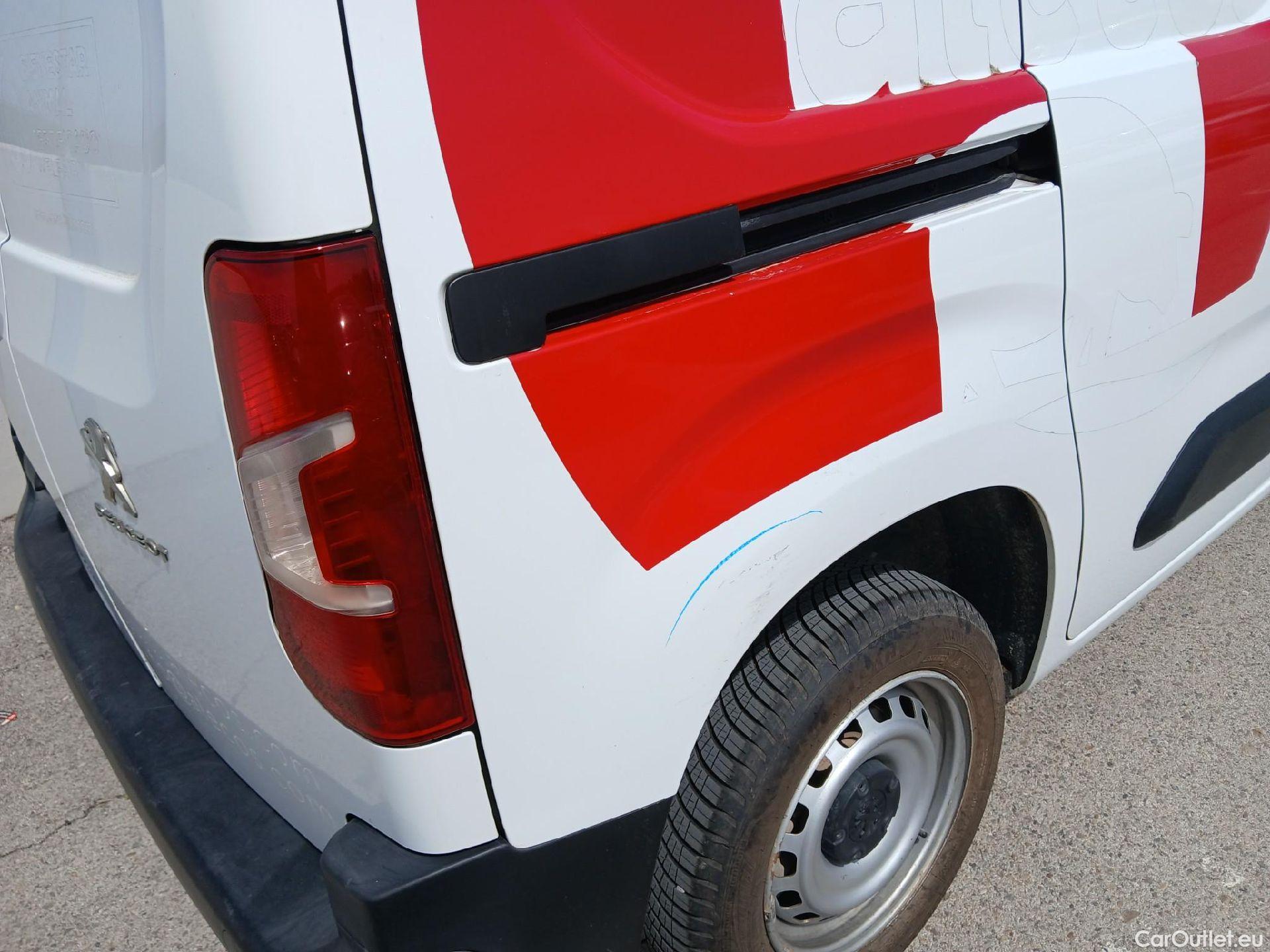  Peugeot  Partner PEUGEOT  / 2018 / 4P / furgón derivado de turismo Premium Standard 600kg BlueHDi 73kW (AC) #20