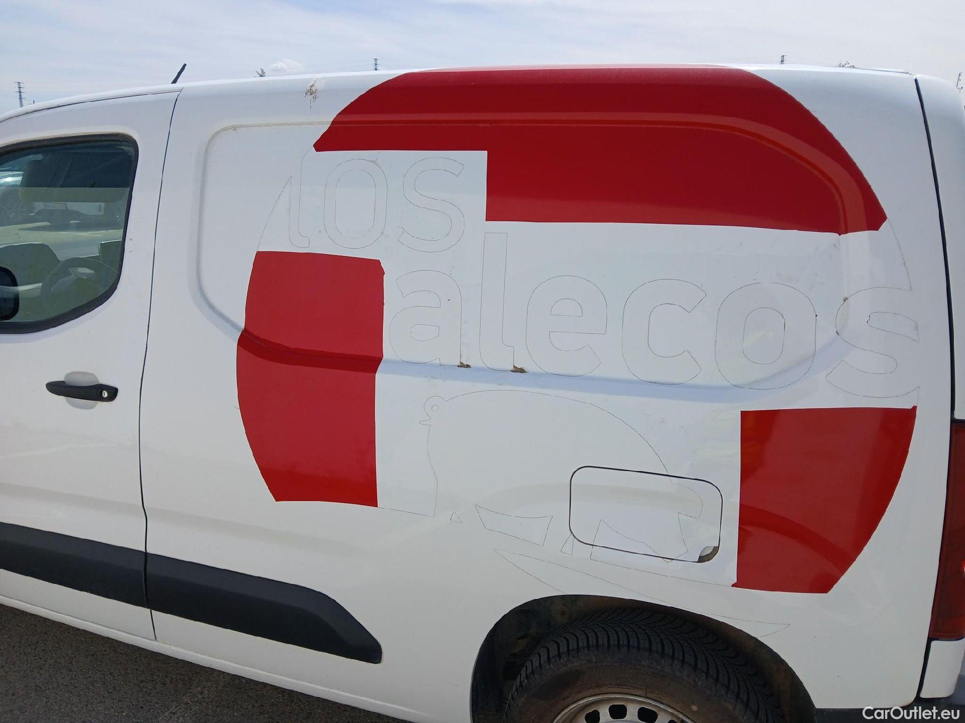  Peugeot  Partner PEUGEOT  / 2018 / 4P / furgón derivado de turismo Premium Standard 600kg BlueHDi 73kW (AC) #2