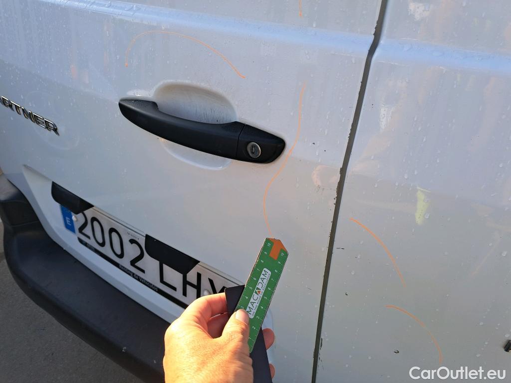  Peugeot  Partner PEUGEOT  / 2018 / 3P / furgón derivado de turismo Pro Standard 600kg BlueHDi 73kW (AC) #21