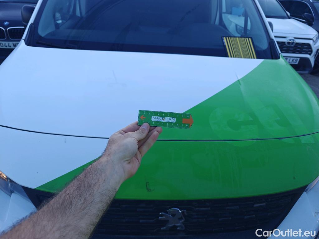  Peugeot  Partner PEUGEOT  / 2018 / 3P / furgón derivado de turismo Pro Standard 600kg BlueHDi 73kW (AC) #26