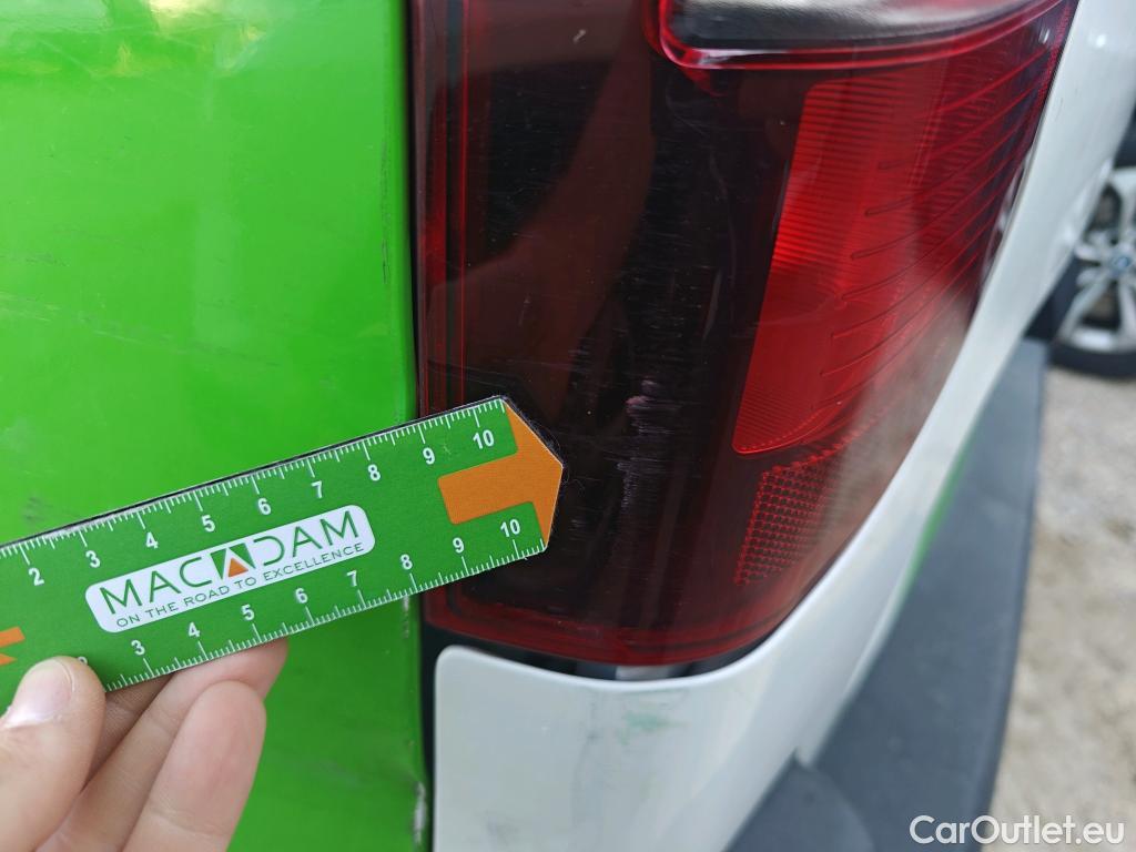  Peugeot  Partner PEUGEOT  / 2018 / 3P / furgón derivado de turismo Pro Standard 600kg BlueHDi 73kW (AC) #20