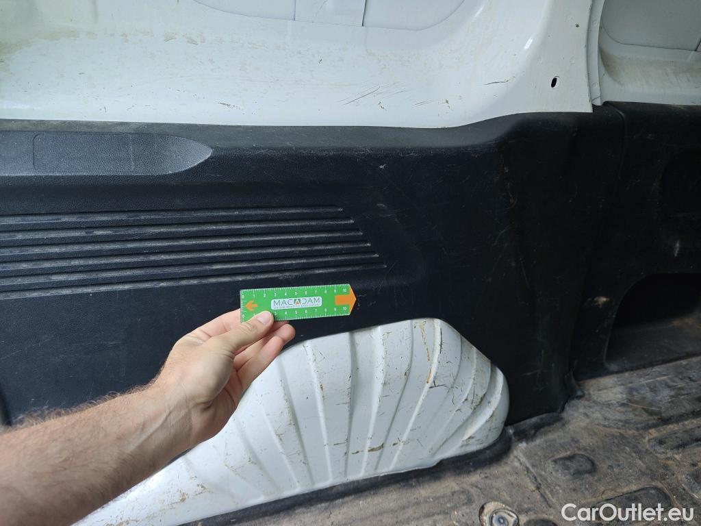  Peugeot  Partner PEUGEOT  / 2018 / 3P / furgón derivado de turismo Pro Standard 600kg BlueHDi 73kW (AC) #21