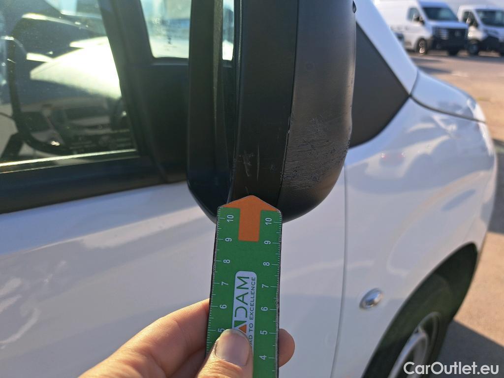  Peugeot  Partner PEUGEOT  / 2018 / 3P / furgón derivado de turismo Pro Standard 600kg BlueHDi 73kW (AC) #60