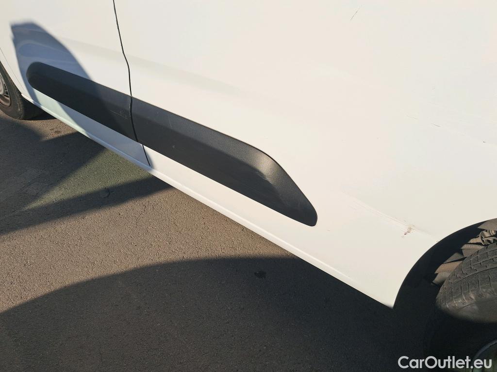  Peugeot  Partner PEUGEOT  / 2018 / 3P / furgón derivado de turismo Pro Standard 600kg BlueHDi 73kW (AC) #66