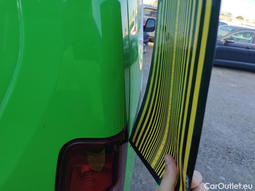  Peugeot  Partner PEUGEOT  / 2018 / 3P / furgón derivado de turismo Pro Standard 600kg BlueHDi 73kW (AC) #31