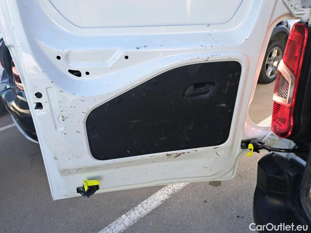  Peugeot  Partner PEUGEOT  / 2018 / 3P / furgón derivado de turismo Pro Standard 600kg BlueHDi 73kW (AC) #3