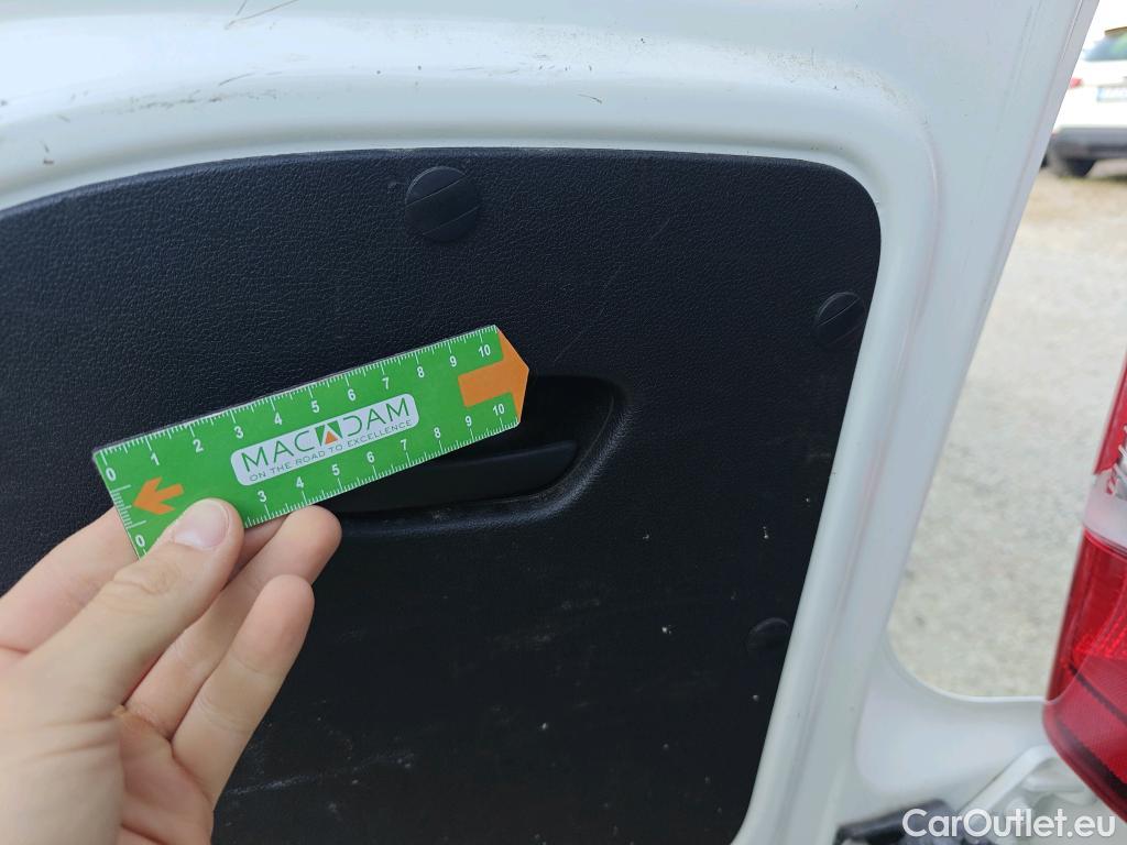  Peugeot  Partner PEUGEOT  / 2018 / 3P / furgón derivado de turismo Pro Standard 600kg BlueHDi 73kW (AC) #89