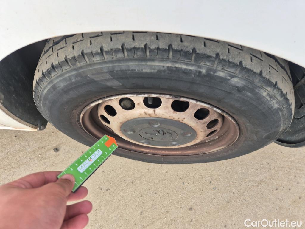  Peugeot  Expert PEUGEOT  / 2016 / 4P / furgón Furgón Pro 1.6 BlueHDi 70KW (95)Standard #45