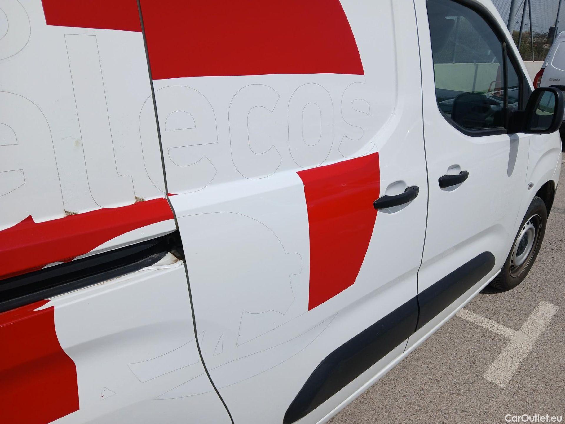  Peugeot  Partner PEUGEOT  / 2018 / 4P / furgón derivado de turismo Premium Standard 600kg BlueHDi 73kW (AC) #22