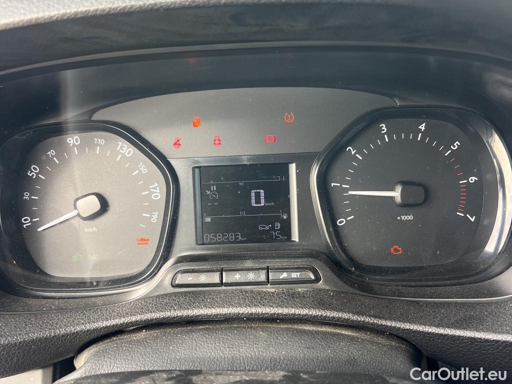  Peugeot  Expert PEUGEOT  / 2016 / 4P / furgón Doble Cabina Replegable BlueHDi 145 Long #31