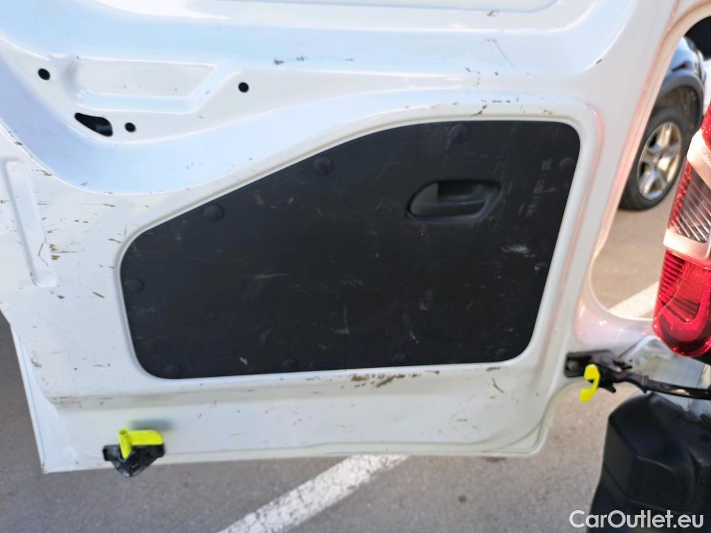  Peugeot  Partner PEUGEOT  / 2018 / 3P / furgón derivado de turismo Pro Standard 600kg BlueHDi 73kW (AC) #68