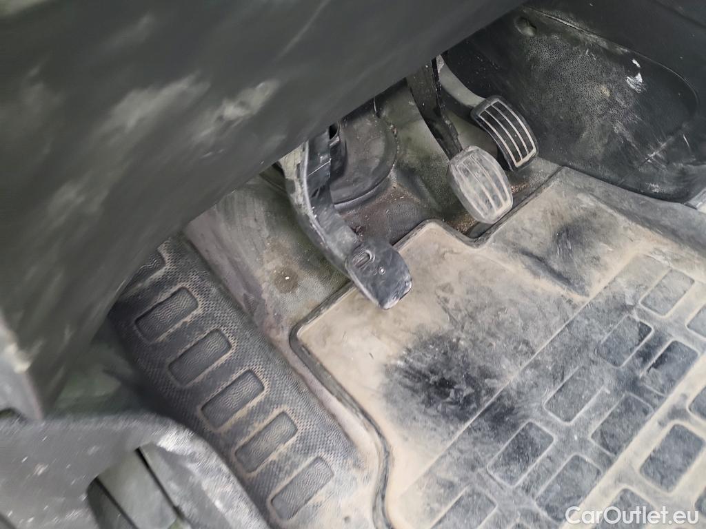  Peugeot  Expert PEUGEOT  / 2016 / 4P / furgón Furgón BlueHDi 100 S&S 6v Long #34