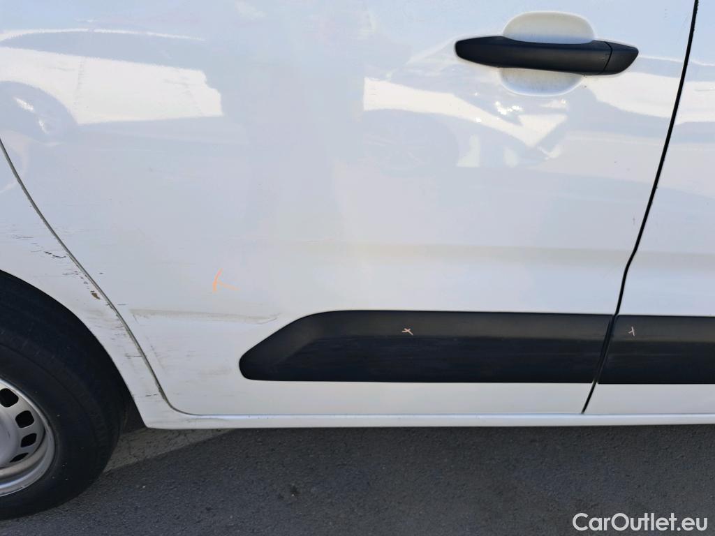  Peugeot  Partner PEUGEOT  / 2018 / 3P / furgón derivado de turismo Pro Standard 600kg BlueHDi 73kW (AC) #9