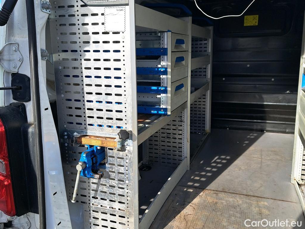  Peugeot  Expert PEUGEOT  / 2016 / 4P / furgón Furgón Pro BlueHDi 85KW (115CV) Standard #40