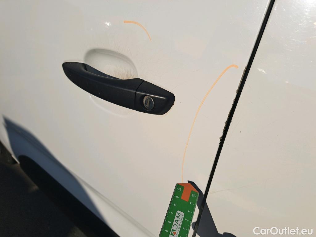  Peugeot  Partner PEUGEOT  / 2018 / 3P / furgón derivado de turismo Pro Standard 600kg BlueHDi 73kW (AC) #31