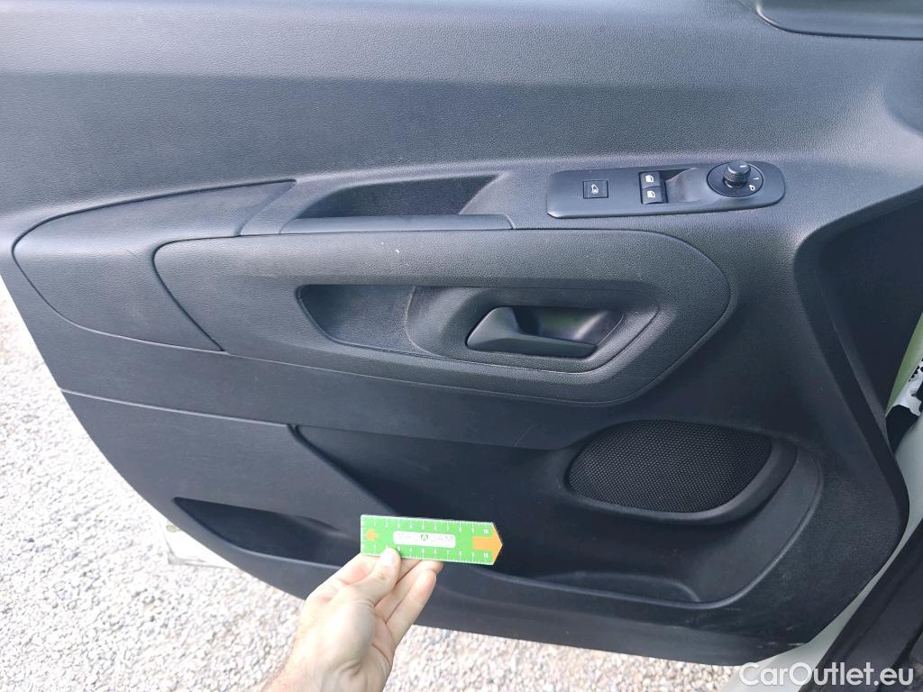  Peugeot  Partner PEUGEOT  / 2018 / 3P / furgón derivado de turismo Pro Standard 600kg BlueHDi 73kW (AC) #67