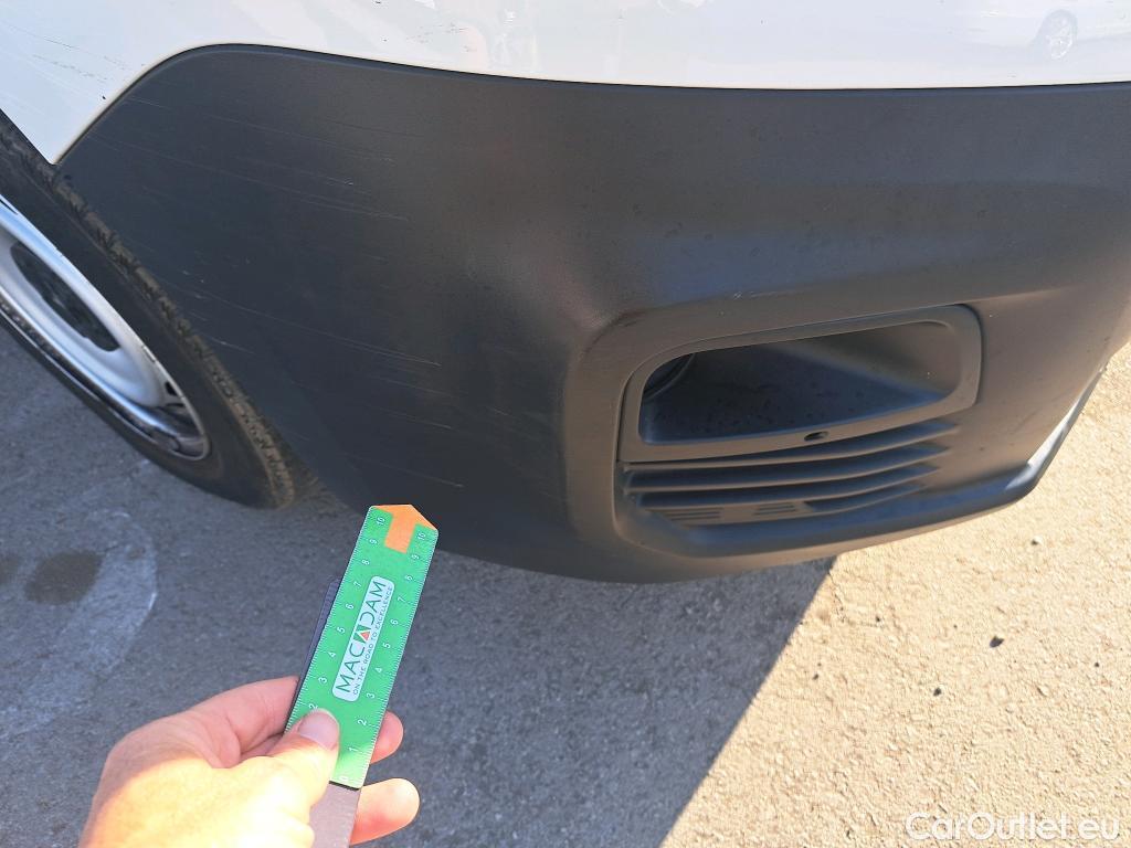  Peugeot  Partner PEUGEOT  / 2018 / 3P / furgón derivado de turismo Pro Standard 600kg BlueHDi 73kW (AC) #54