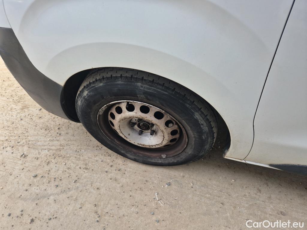  Peugeot  Expert PEUGEOT  / 2016 / 4P / furgón Furgón Pro 1.6 BlueHDi 70KW (95)Standard #40