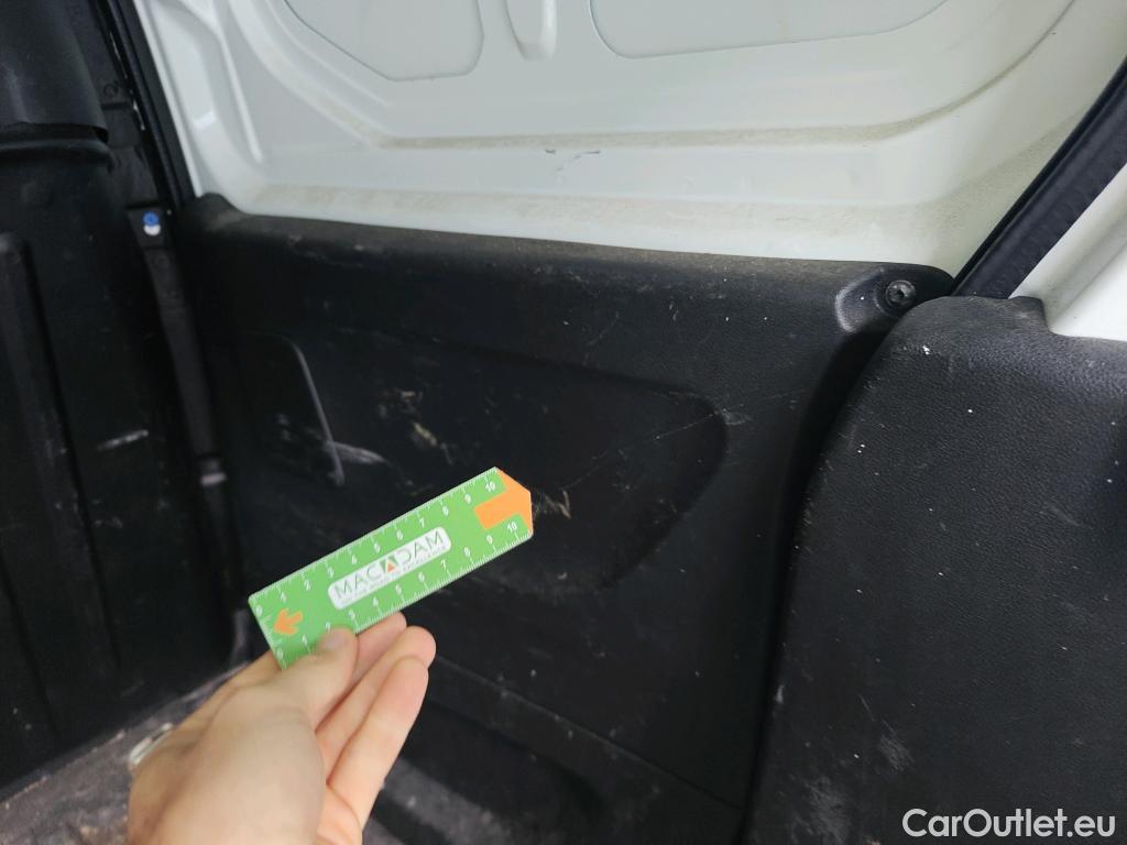  Peugeot  Partner PEUGEOT  / 2018 / 3P / furgón derivado de turismo Pro Standard 600kg BlueHDi 73kW (AC) #74