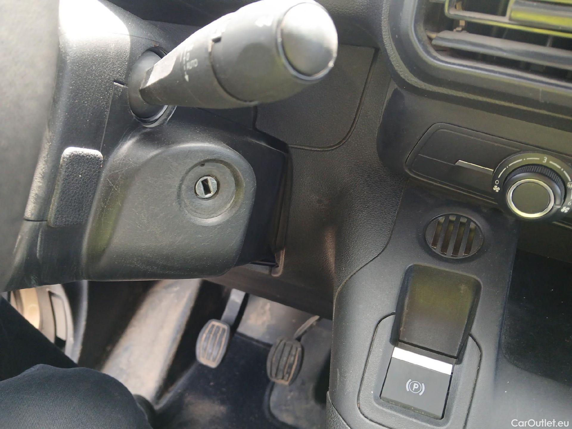  Peugeot  Partner PEUGEOT  / 2018 / 4P / furgón derivado de turismo Premium Standard 600kg BlueHDi 73kW (AC) #25