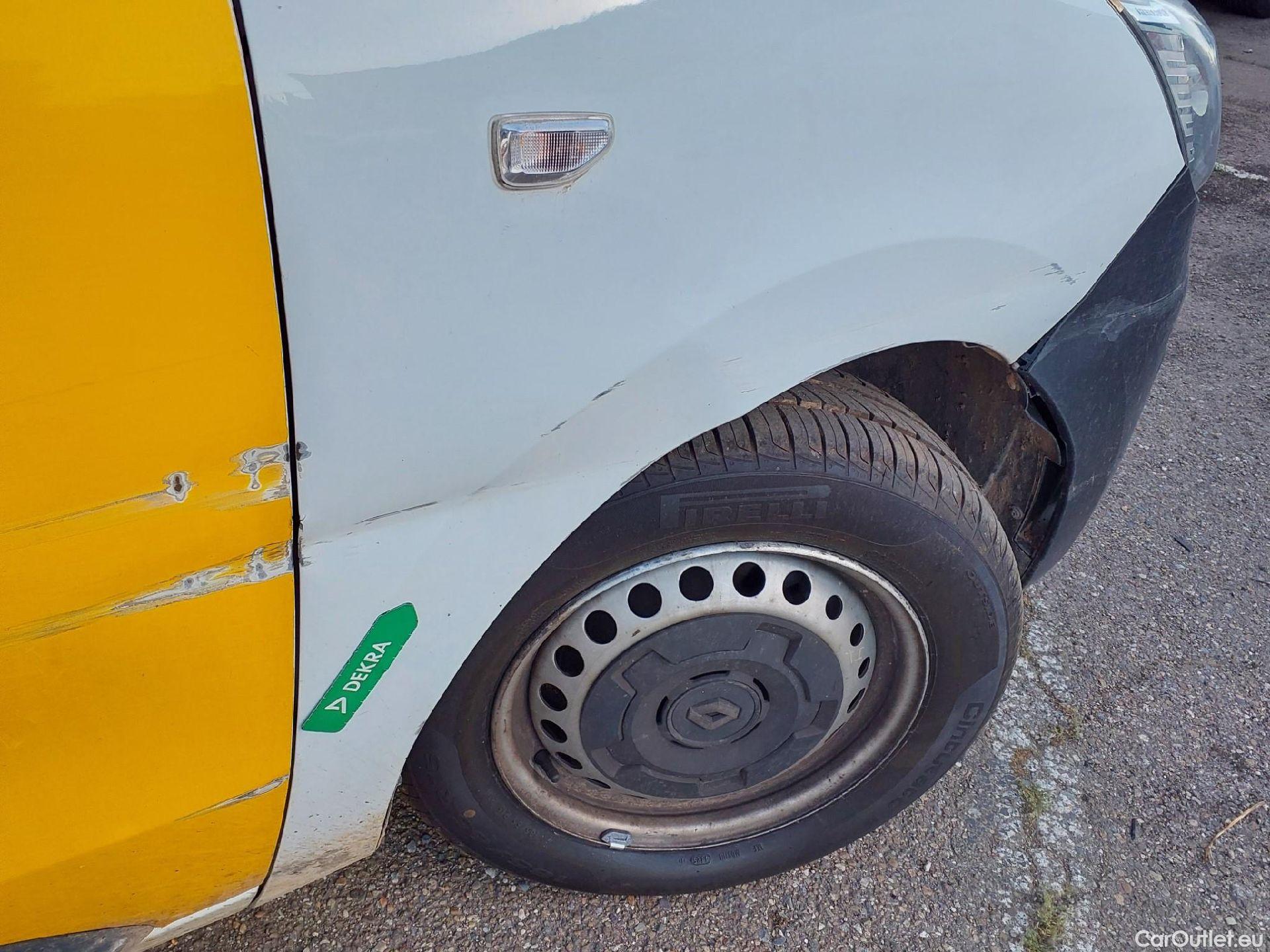  Renault  EXPRESS RENAULT  / 2021 / 4P / furgón derivado de turismo Confort 1.5 Blue dCi 55 kW (75 cv) #31