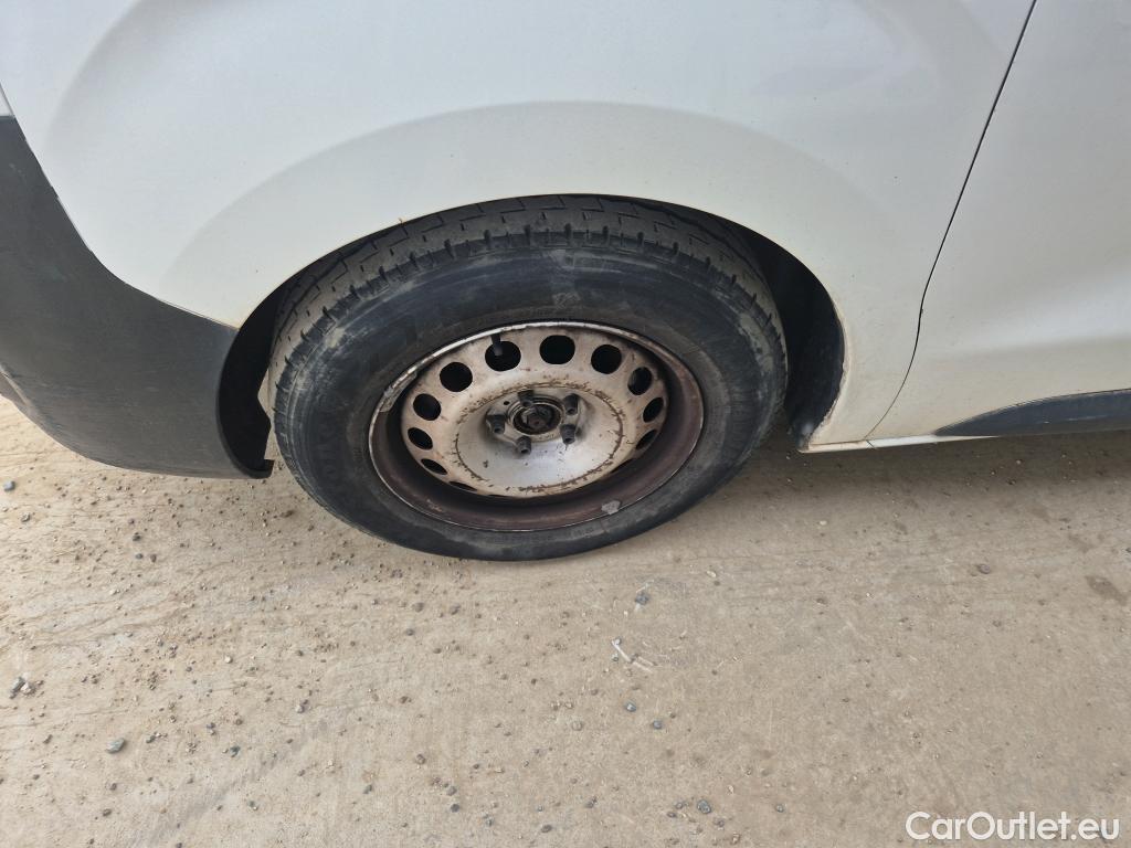  Peugeot  Expert PEUGEOT  / 2016 / 4P / furgón Furgón Pro 1.6 BlueHDi 70KW (95)Standard #50