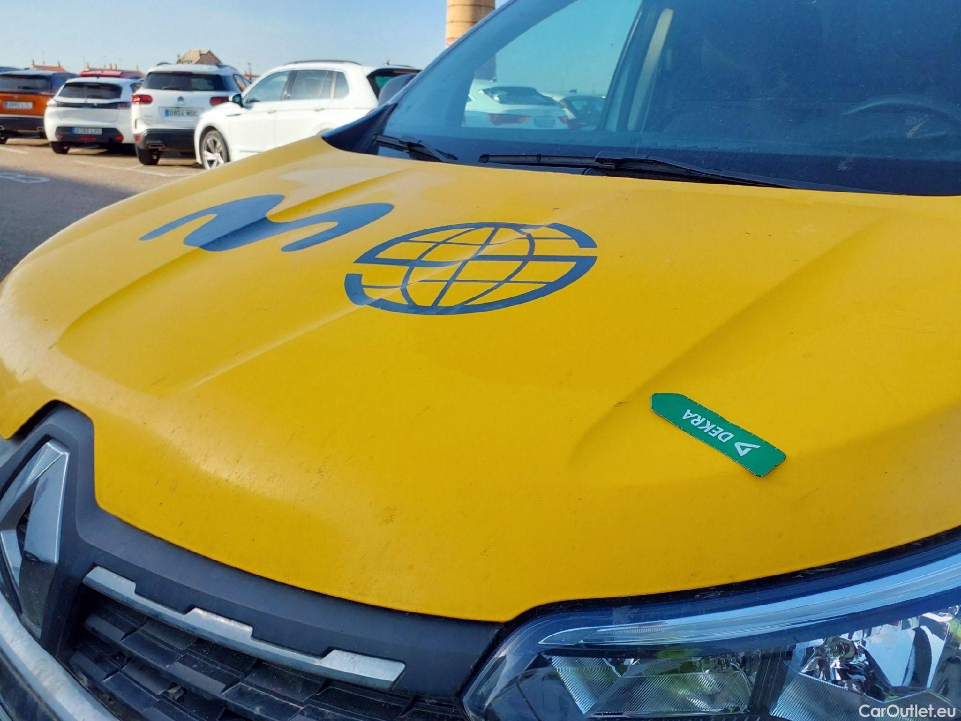  Renault  EXPRESS RENAULT  / 2021 / 4P / furgón derivado de turismo Confort 1.5 Blue dCi 55 kW (75 cv) #40