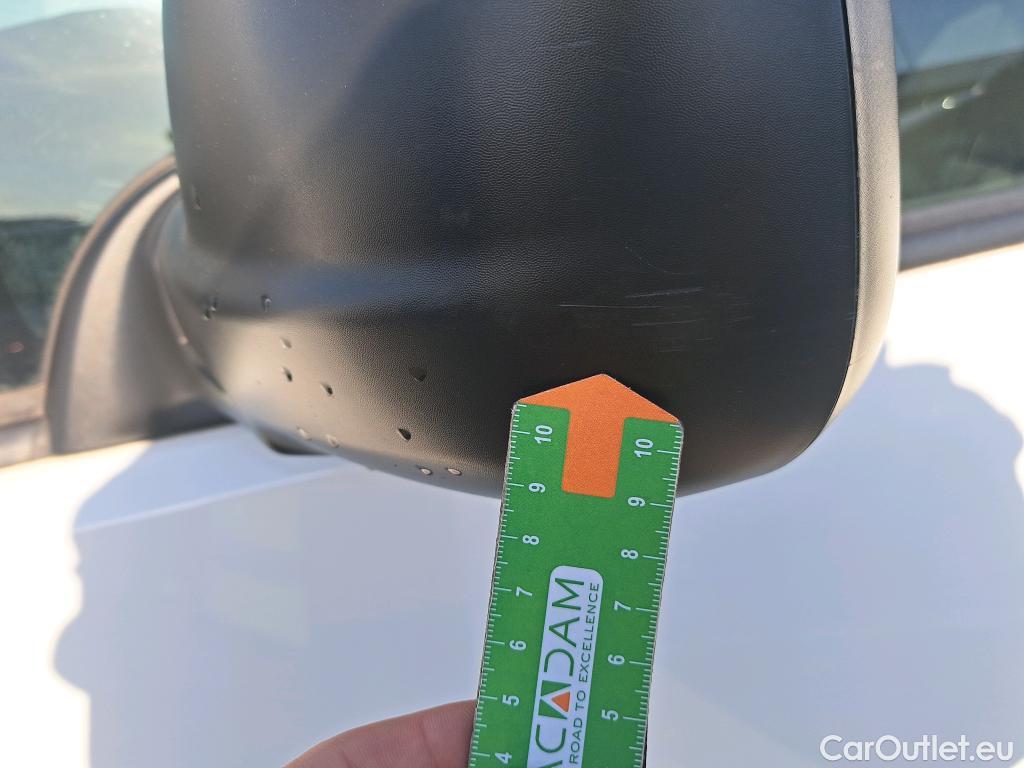  Peugeot  Partner PEUGEOT  / 2018 / 3P / furgón derivado de turismo Pro Standard 600kg BlueHDi 73kW (AC) #59