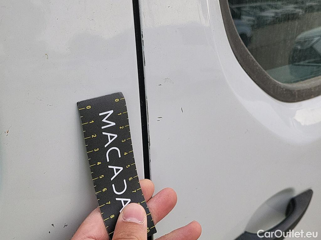  Peugeot  Expert PEUGEOT  / 2016 / 4P / furgón Furgón BlueHDi 100 S&S 6v Long #19