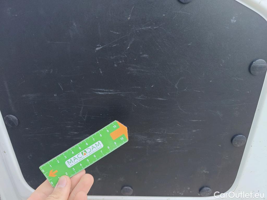  Peugeot  Partner PEUGEOT  / 2018 / 3P / furgón derivado de turismo Pro Standard 600kg BlueHDi 73kW (AC) #70