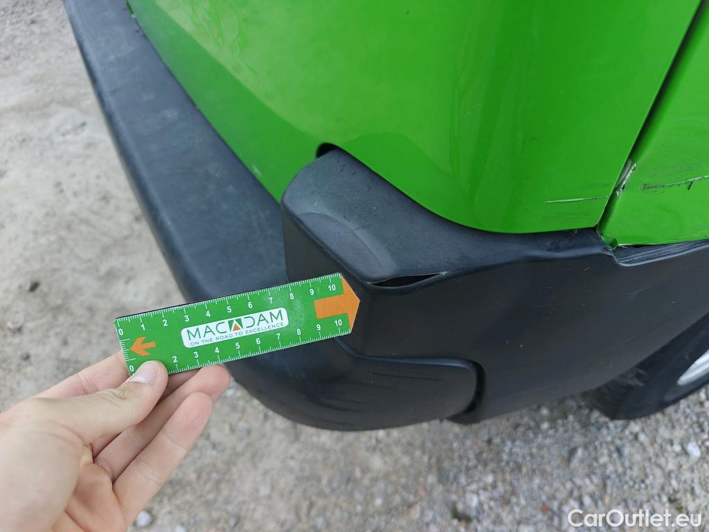  Peugeot  Partner PEUGEOT  / 2018 / 3P / furgón derivado de turismo Pro Standard 600kg BlueHDi 73kW (AC) #91