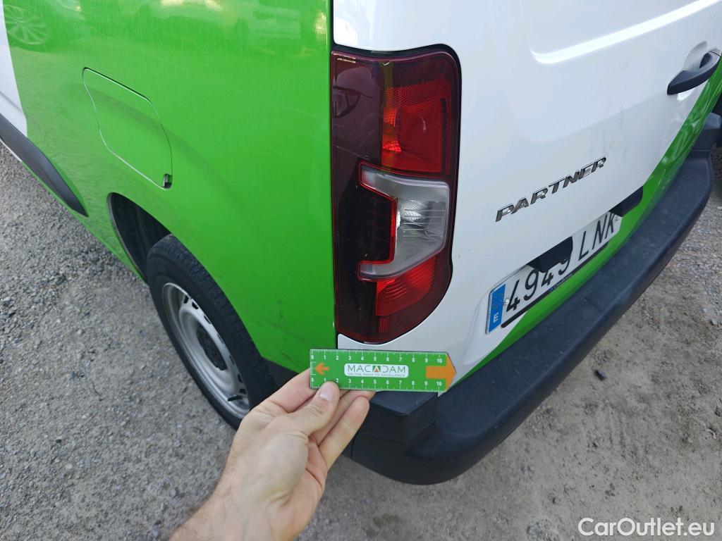  Peugeot  Partner PEUGEOT  / 2018 / 3P / furgón derivado de turismo Pro Standard 600kg BlueHDi 73kW (AC) #18