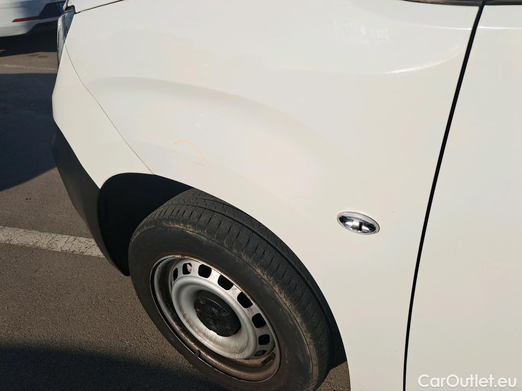  Peugeot  Partner PEUGEOT  / 2018 / 3P / furgón derivado de turismo Pro Standard 600kg BlueHDi 73kW (AC) #49