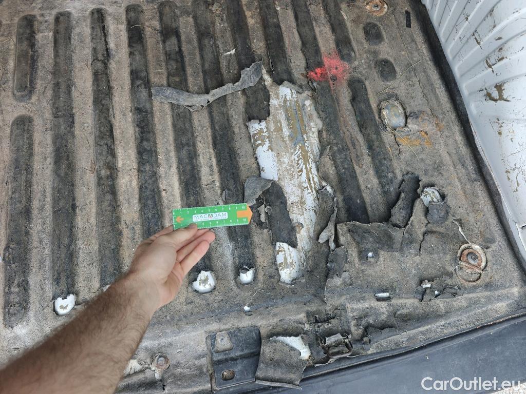  Peugeot  Partner PEUGEOT  / 2018 / 3P / furgón derivado de turismo Pro Standard 600kg BlueHDi 73kW (AC) #2