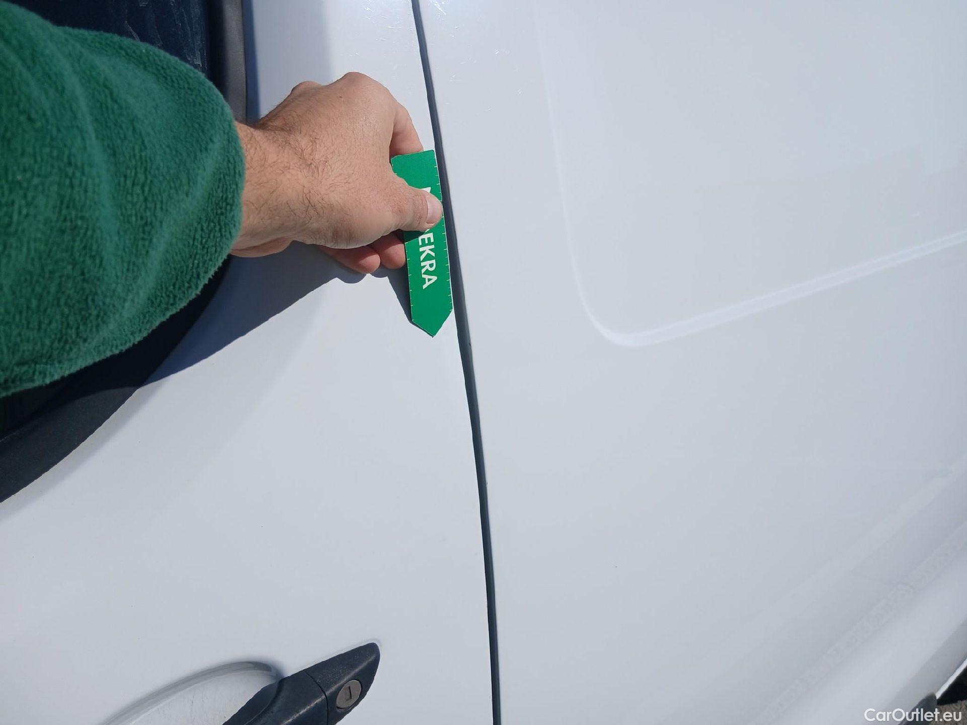  Peugeot  Expert  Furgón Pro Standard 1.5 HDI 120CV MT6 E6d #11