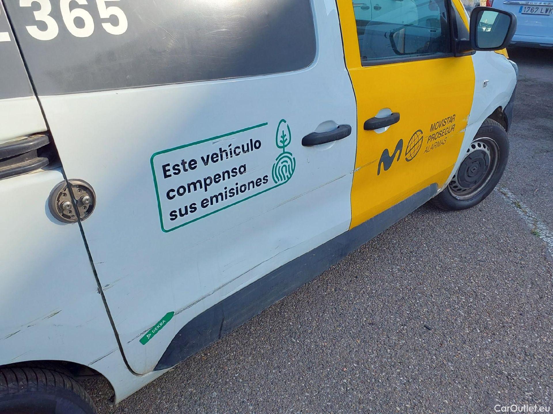  Renault  EXPRESS RENAULT  / 2021 / 4P / furgón derivado de turismo Confort 1.5 Blue dCi 55 kW (75 cv) #27